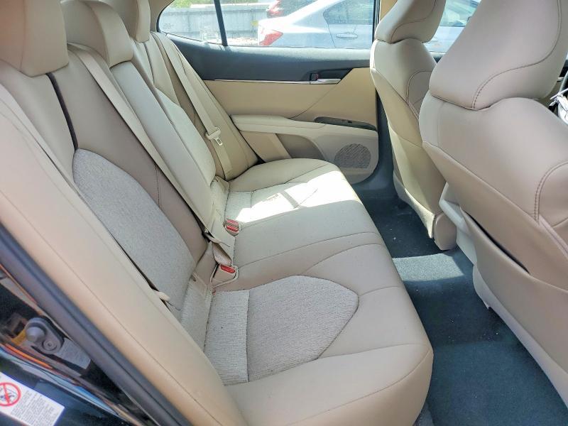 2018 Toyota Camry le