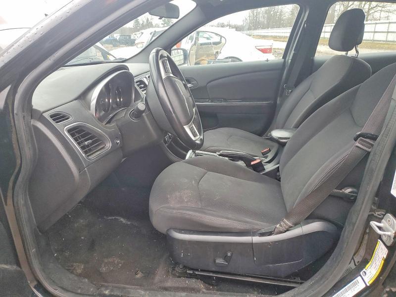 2013 Chrysler 200 Touring