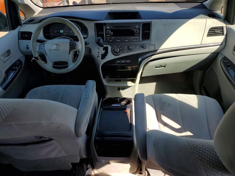 2011 Toyota Sienna le