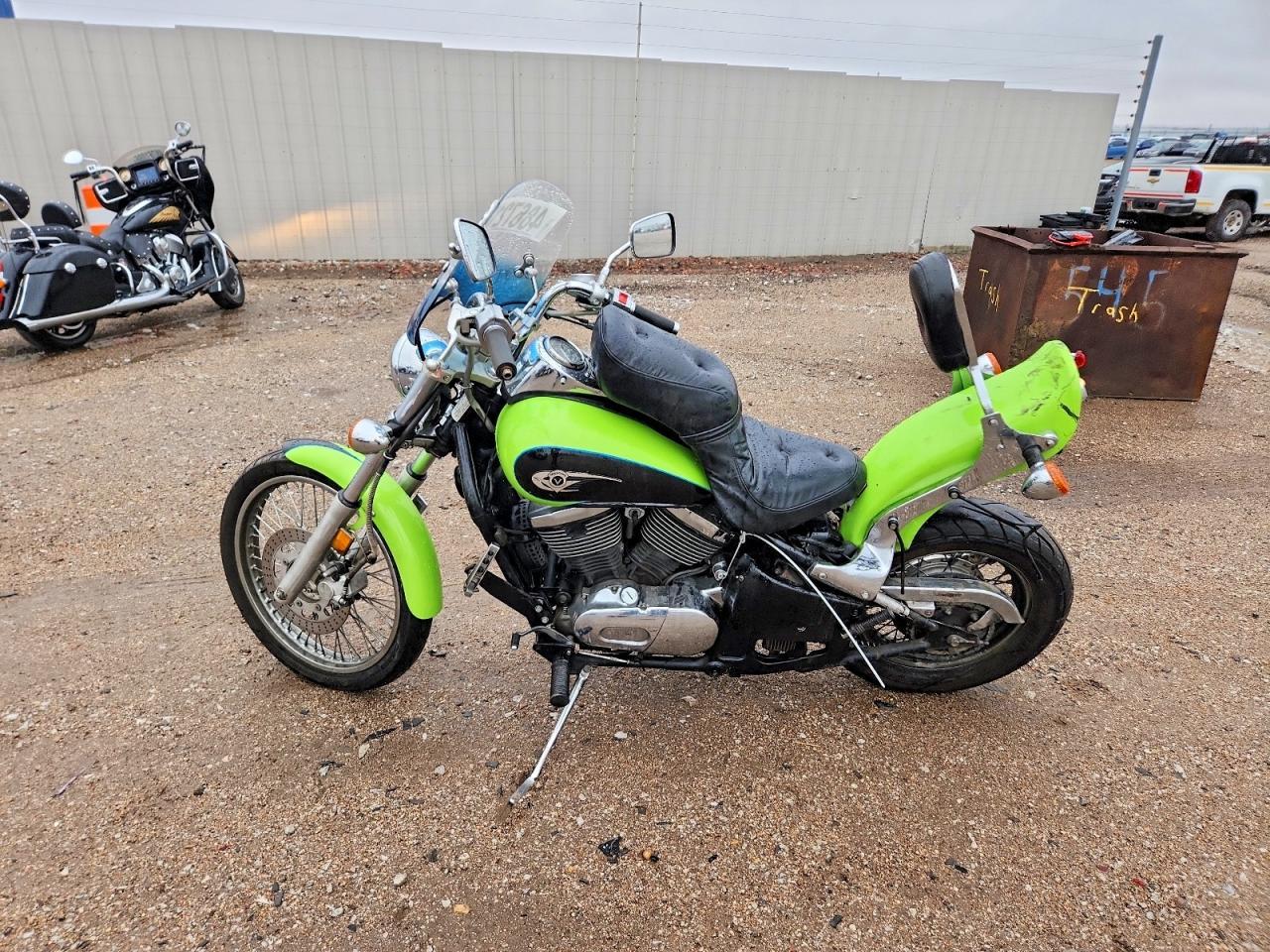2001 Kawasaki VN800