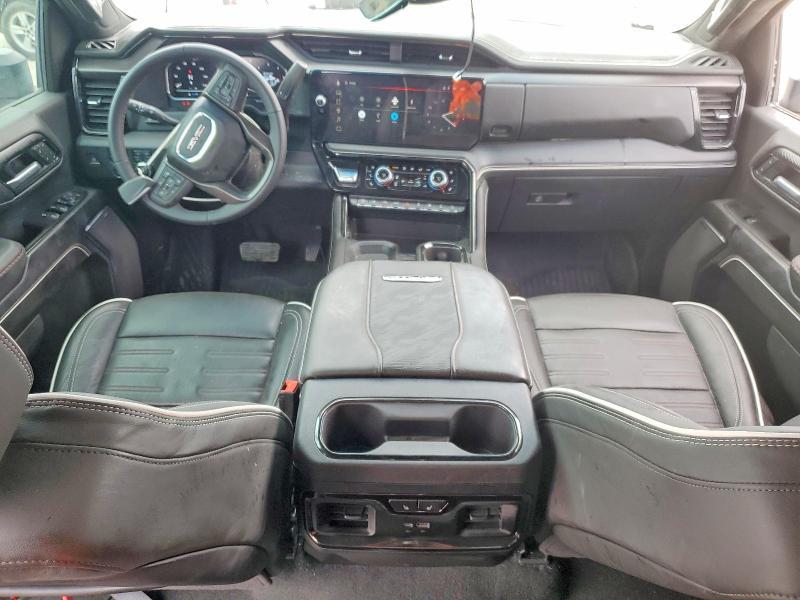 2025 GMC Sierra K2500 AT4X