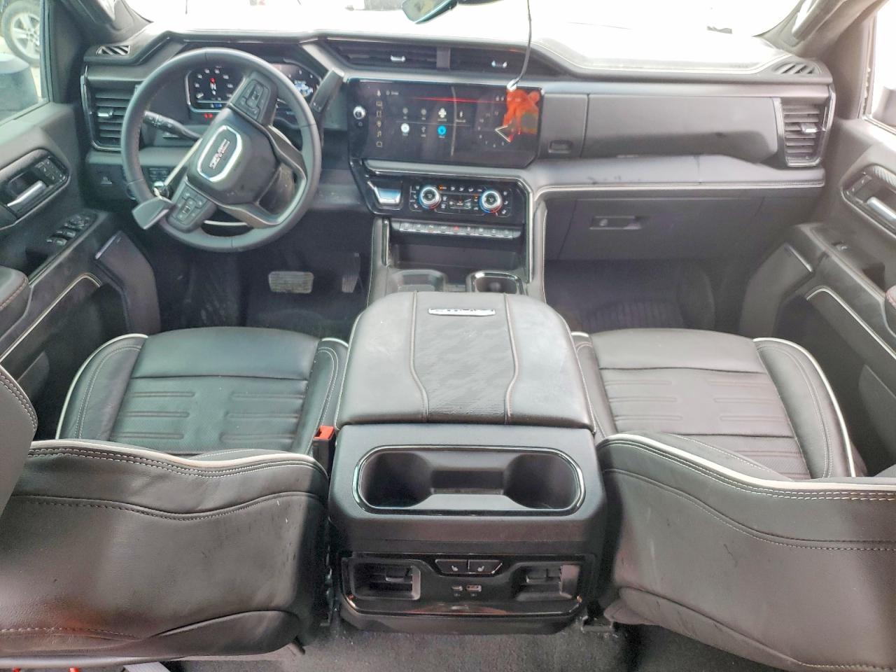 2025 GMC Sierra K2500 AT4X