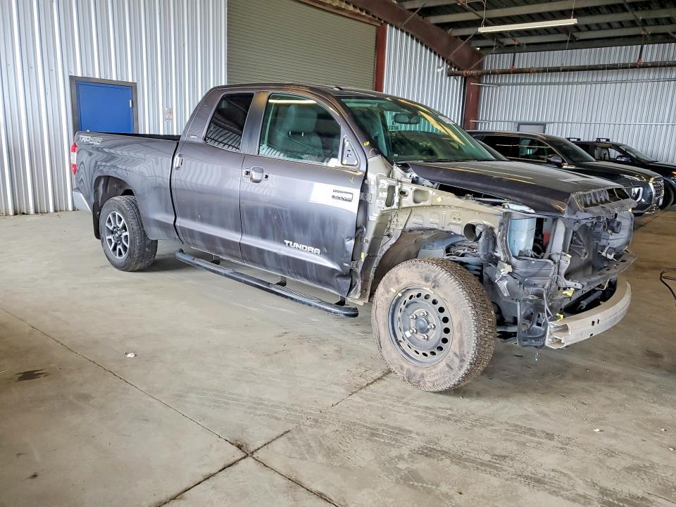 2017 Toyota Tundra SR5