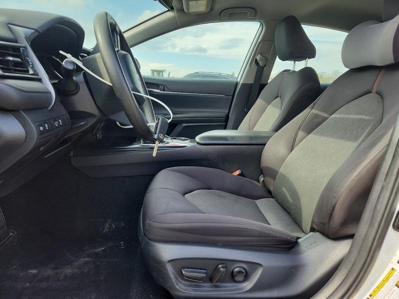 2019 Toyota Camry le