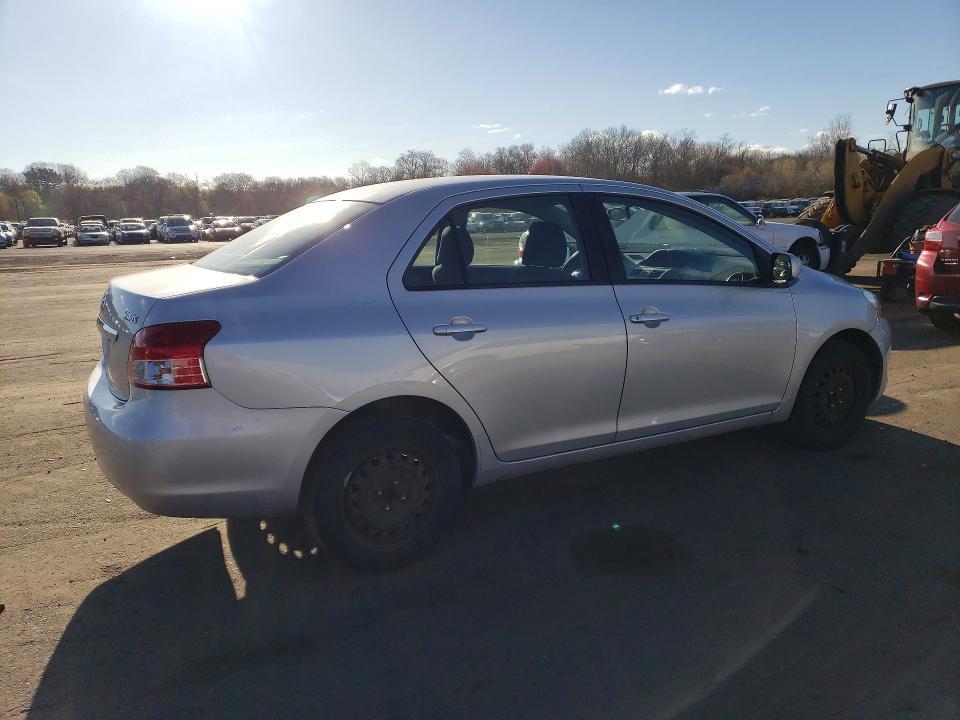 2009 Toyota Yaris Base