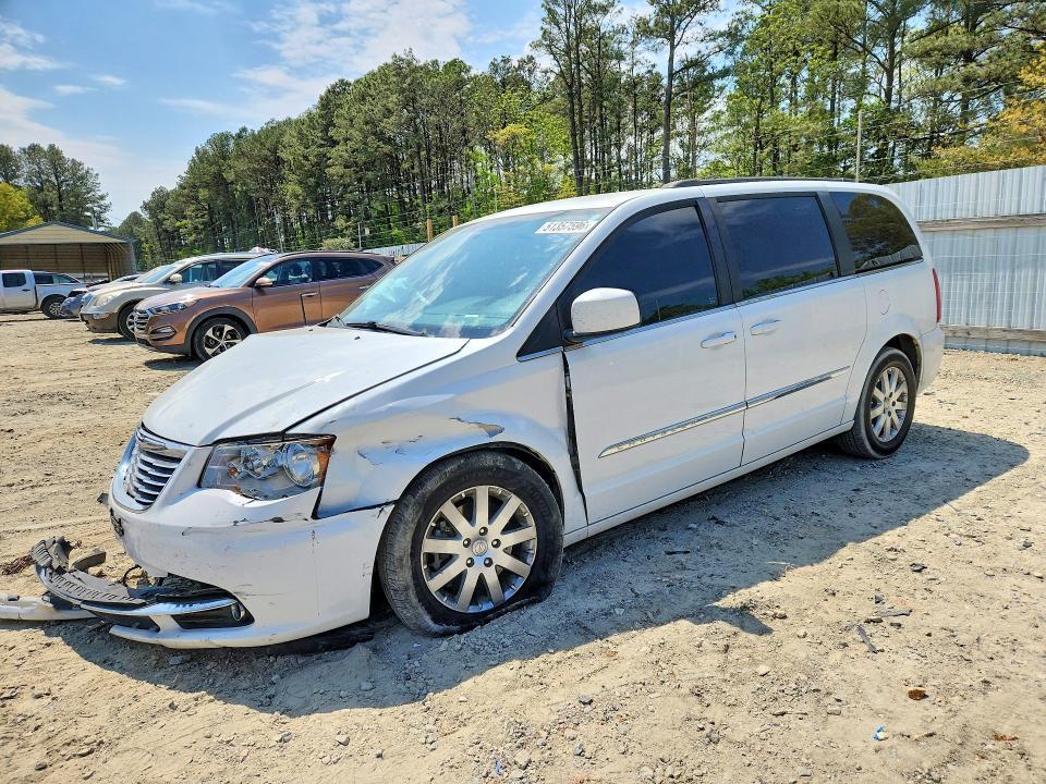 2016 Chrysler Town & Country Touring