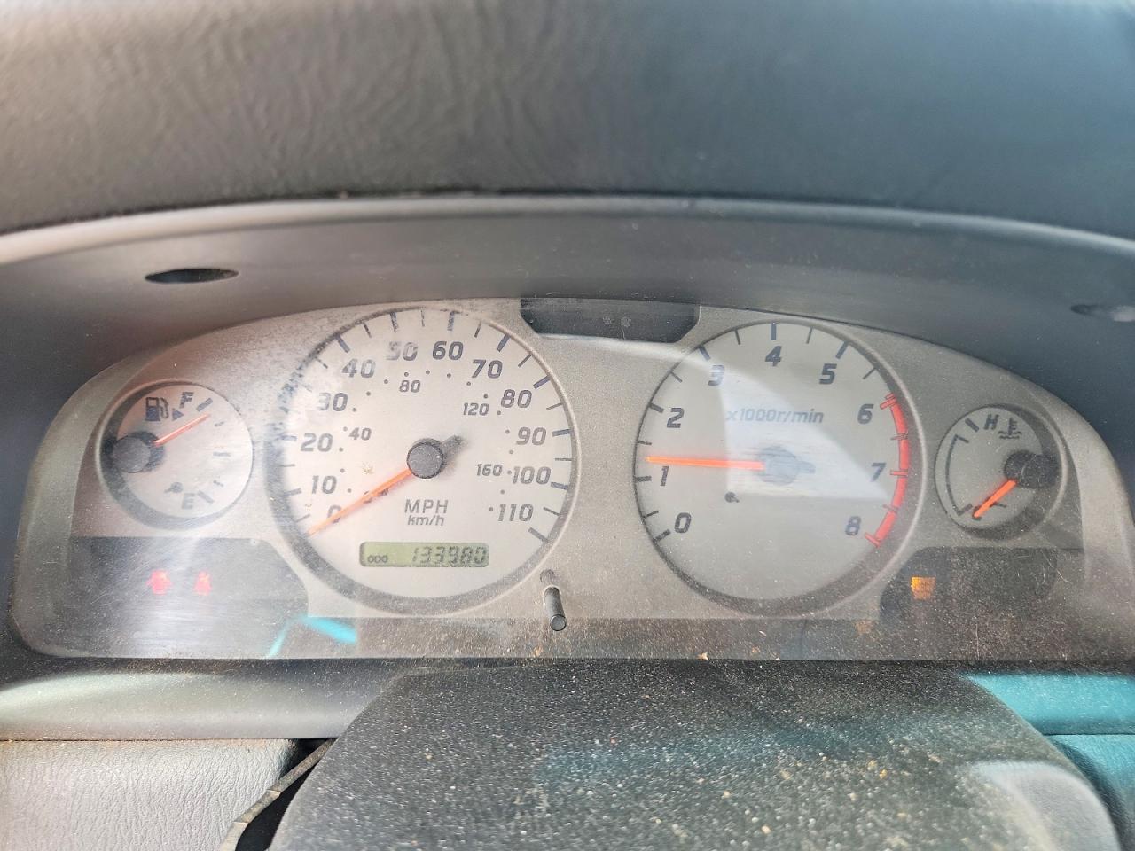 2001 Nissan Frontier SC