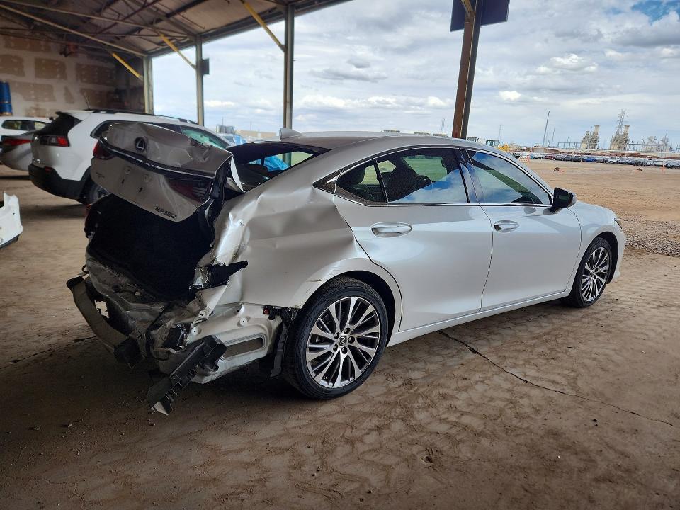 2021 Lexus ES