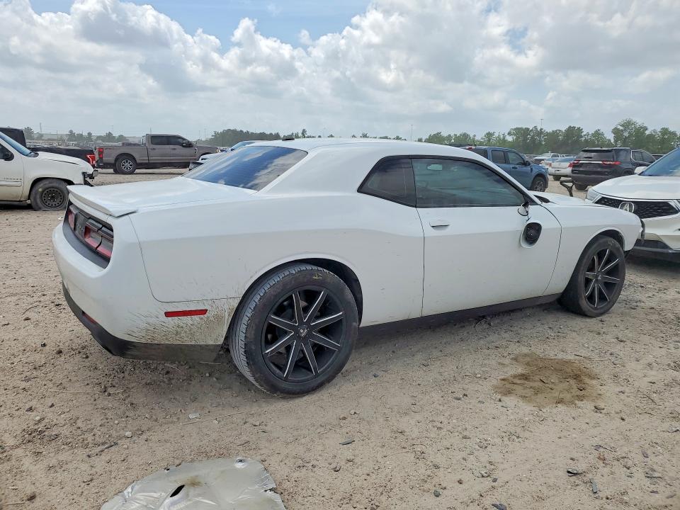 2016 Dodge Challenger sxt
