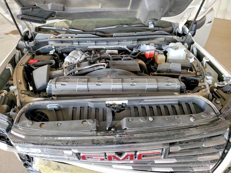 2026 GMC Sierra K2500 AT4