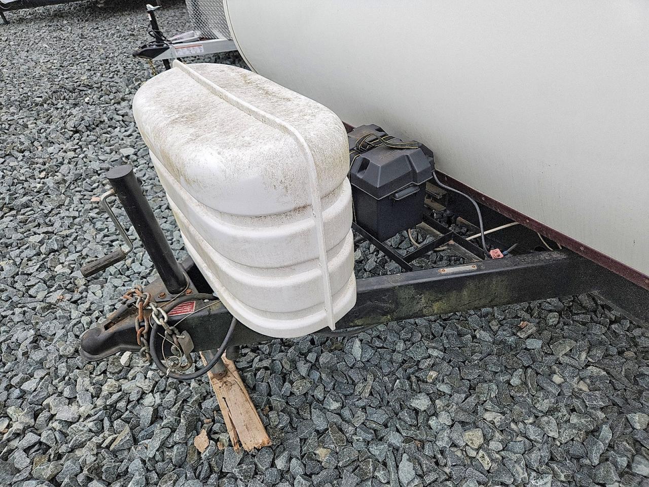 2007 Keystone Zeppeline Camper