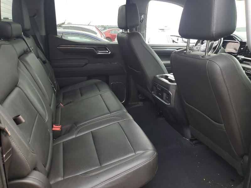 2023 GMC Sierra K1500 slt