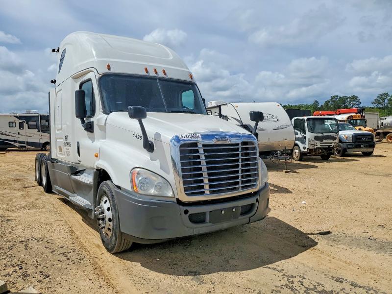 2019 Freightliner Cascadia 125 Semi Truck