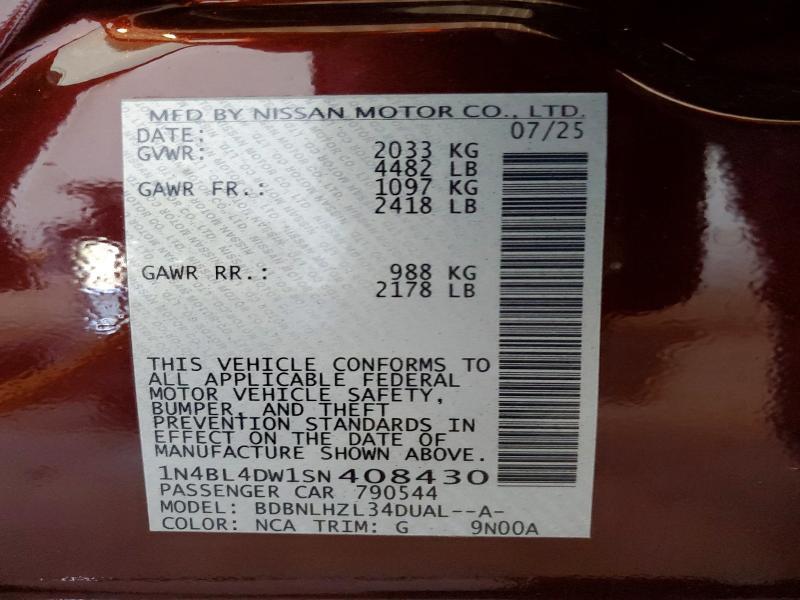 2025 Nissan Altima sv