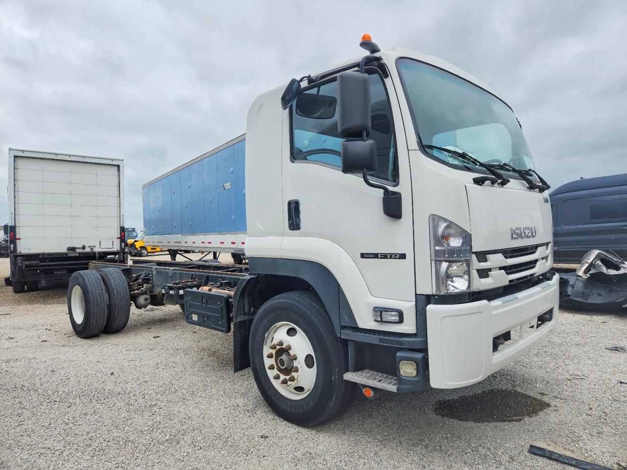 2019 Isuzu FTR Truck Cab AND Chassis