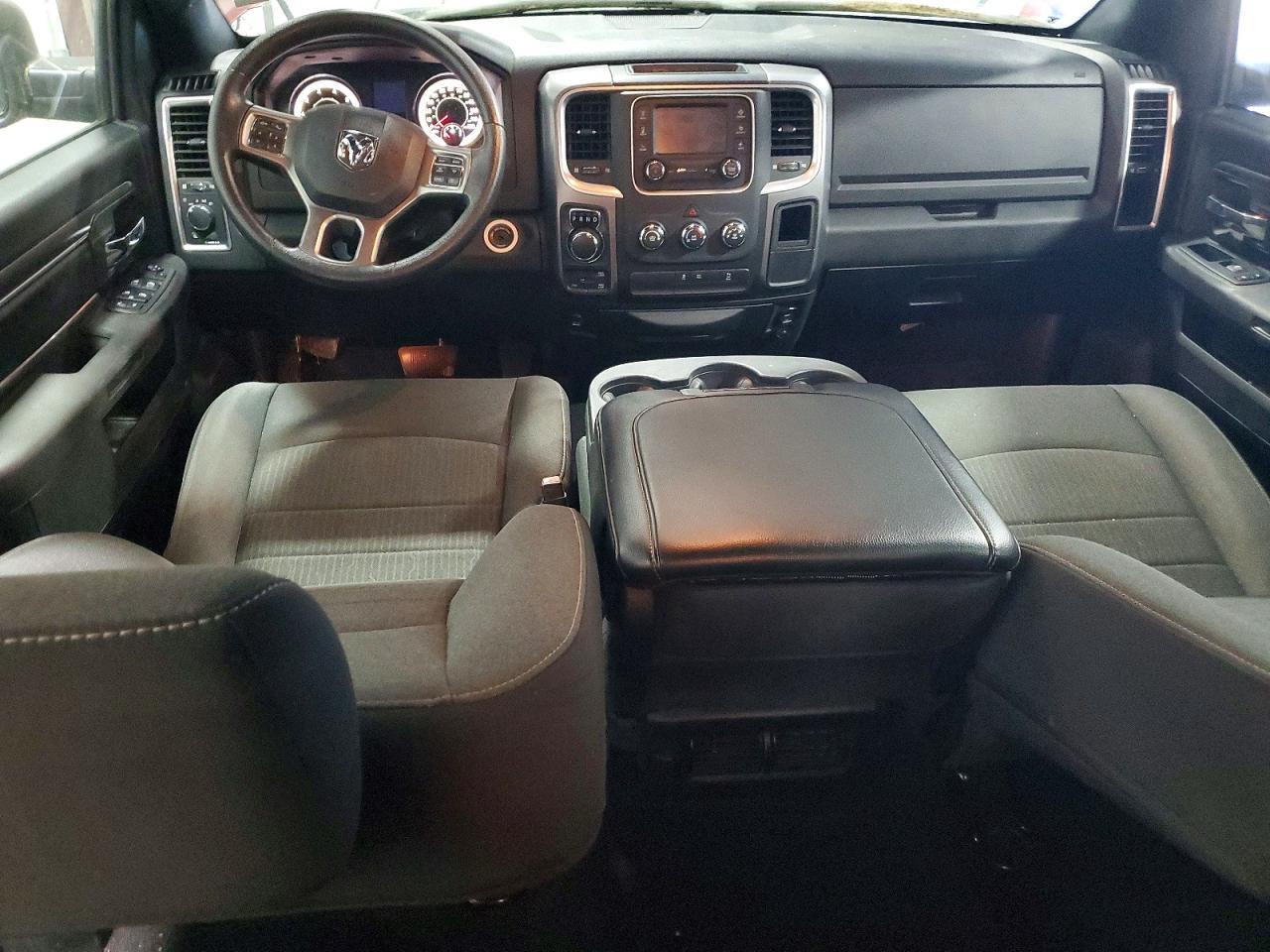 2021 Dodge RAM 1500 Classic SLT