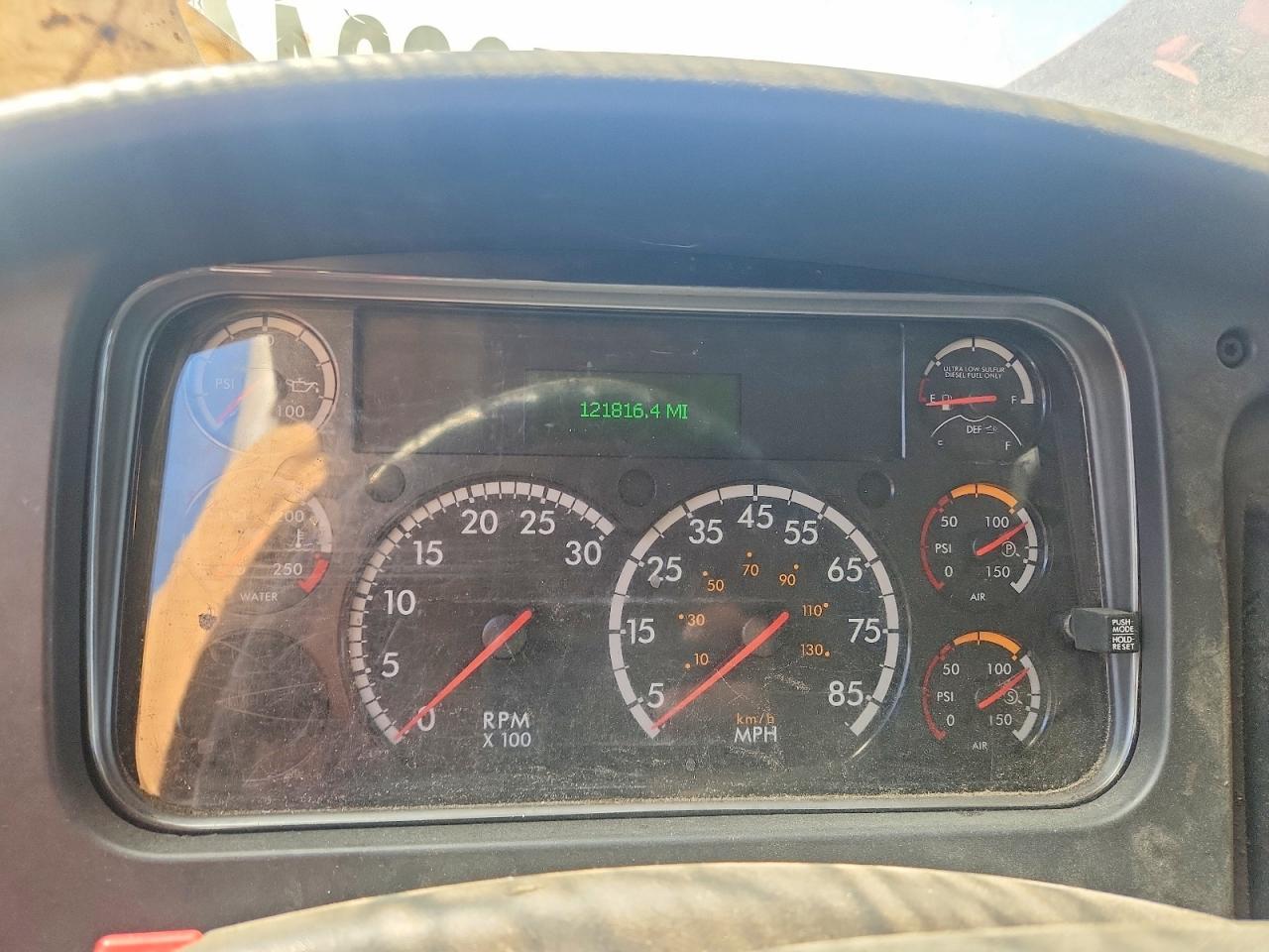 2024 Freigliner 2024 Freightliner Business Class M2 Refrigerated B