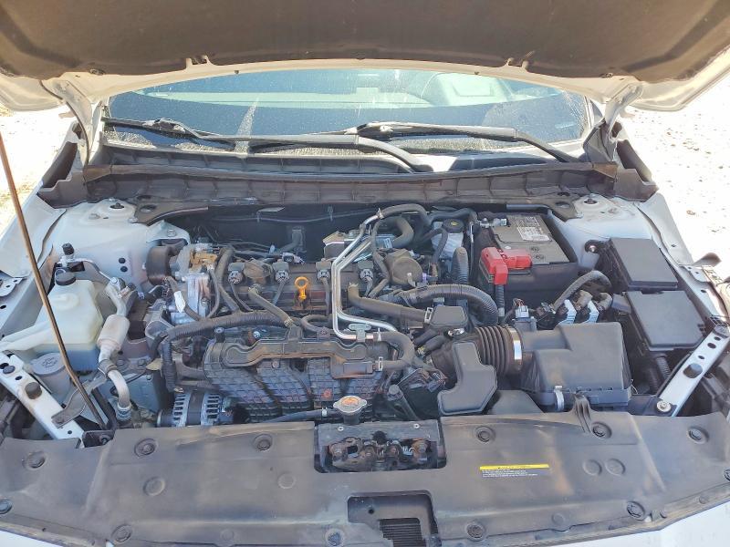 2022 Niss Altima s
