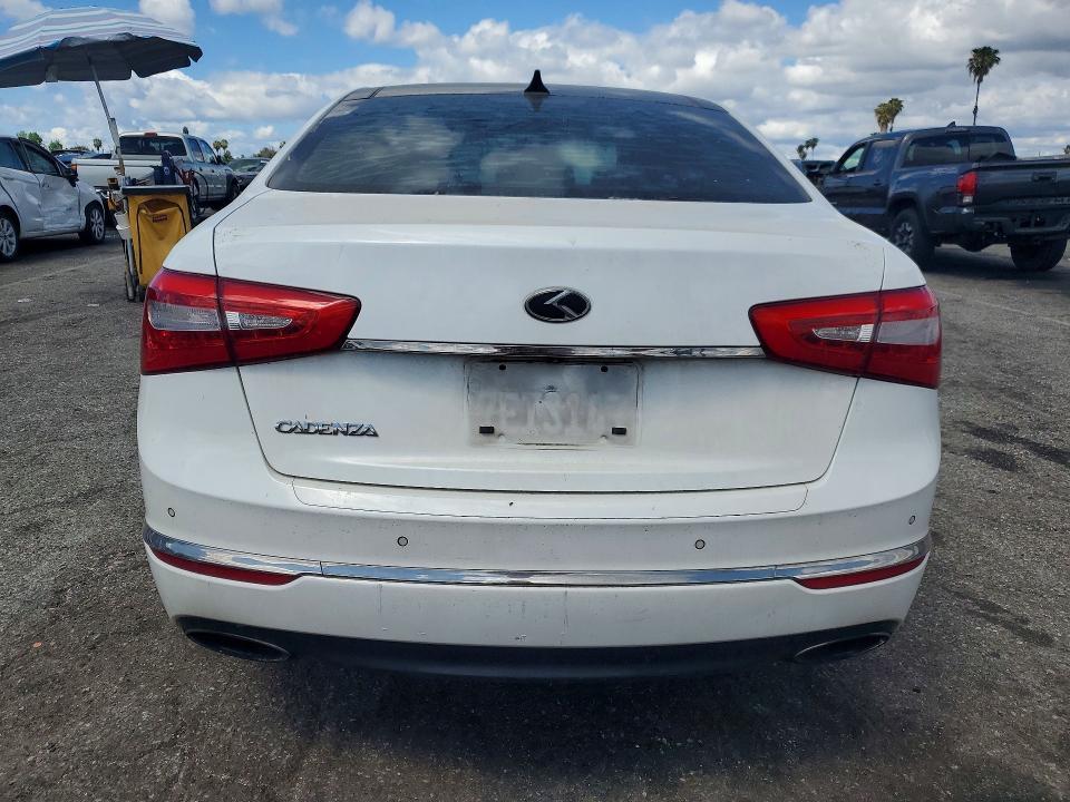 2014 KIA Cadenza Premium