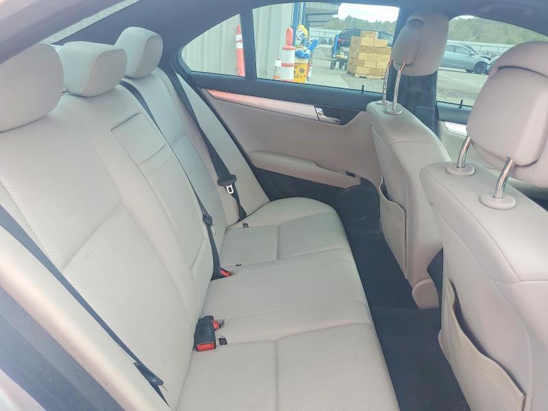 2010 Mercedes-Benz C300