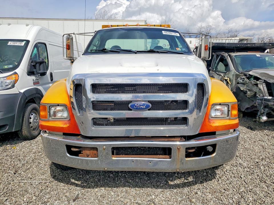2008 Ford F650 Super Duty Rollback Truck