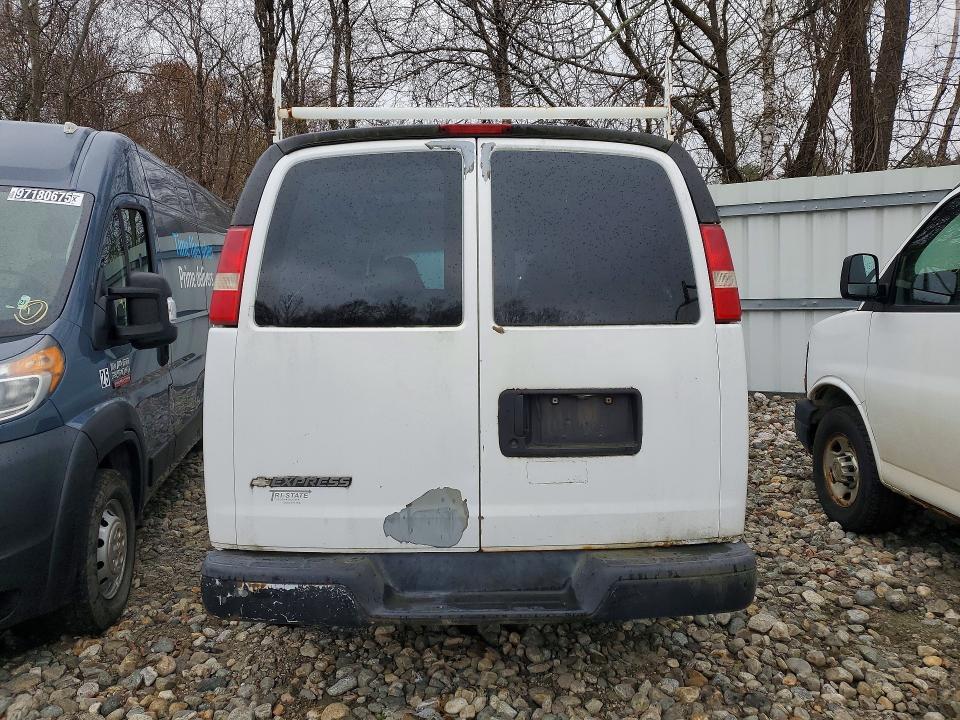 2008 Chev Express G2500