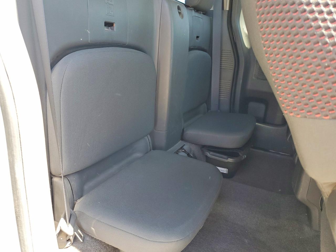 2010 Nissan Frontier SE V6