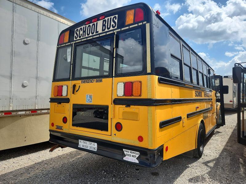 2009 Thomas SAF-T-LINER C2-School Bus