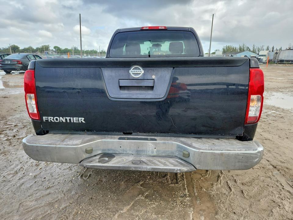 2015 Nissan Frontier s