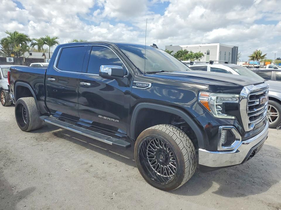2022 GMC Sierra Limited K1500 SLT