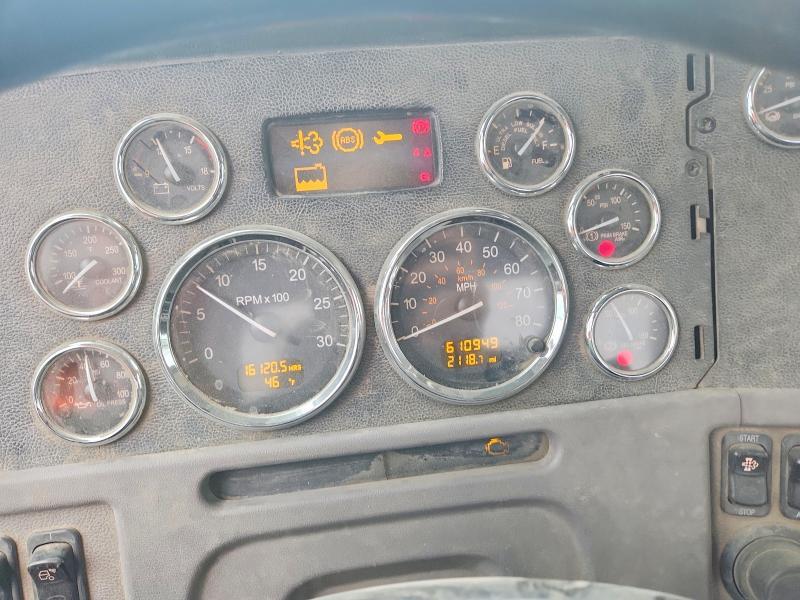 2019 Peterbilt 389 Semi Truck