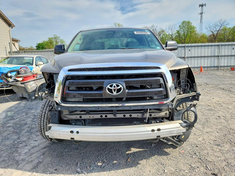 2013 Toyota Tundra Double Cab SR5