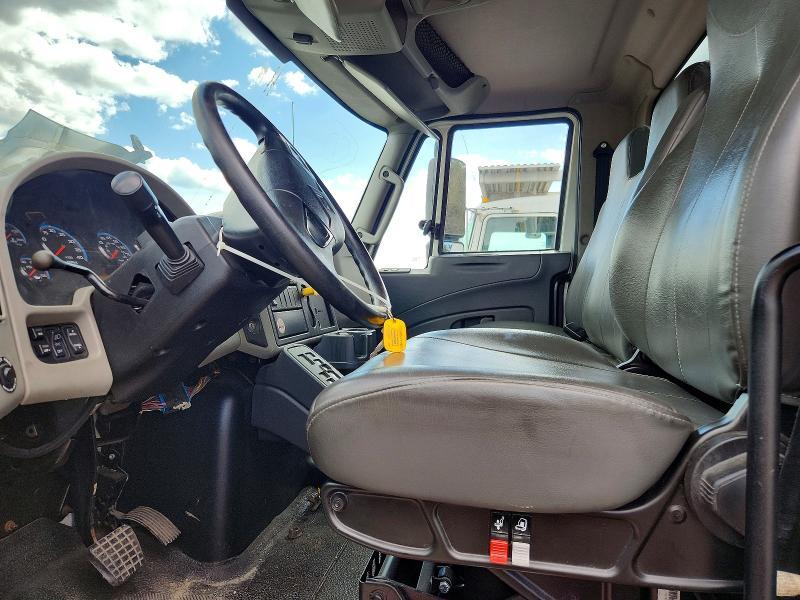 2018 International 4300 BOX Truck