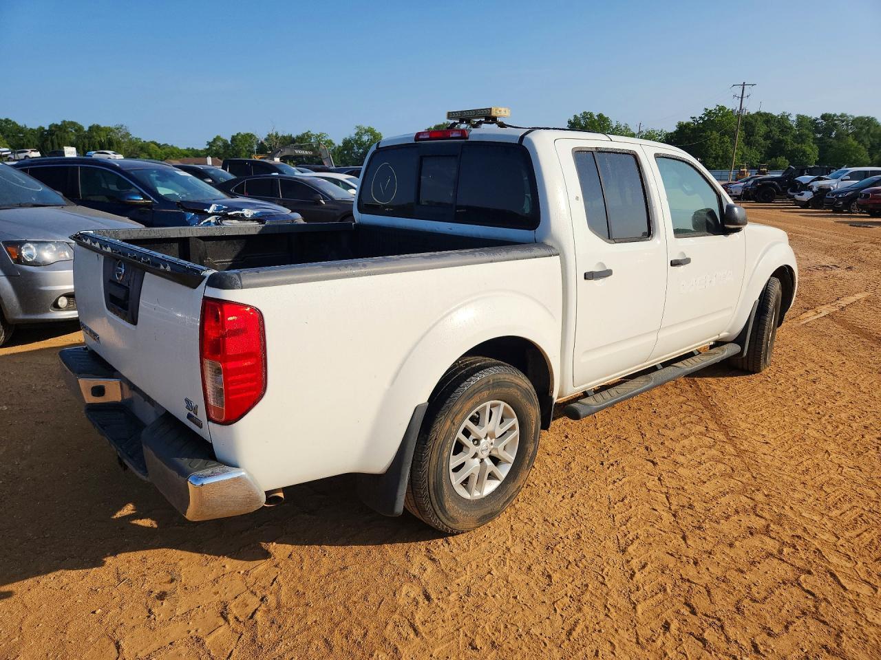2017 Nissan Frontier SV