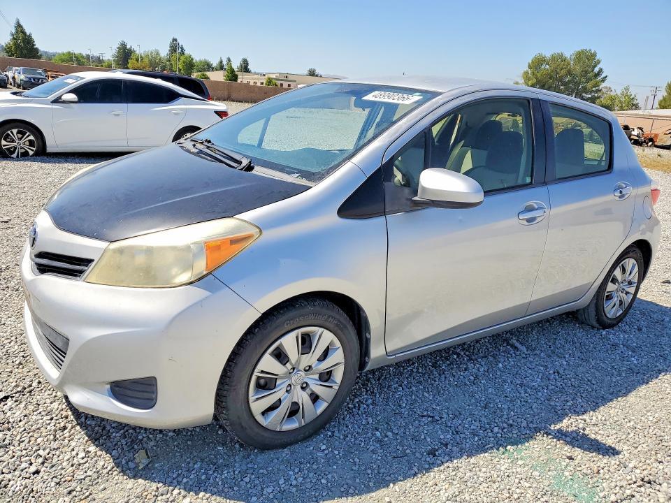 2012 Toyota Yaris 5-door le