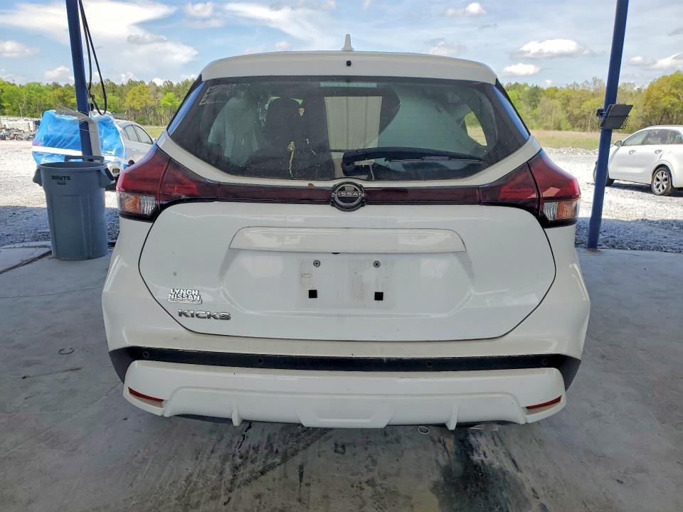 2023 Nissan Kicks s