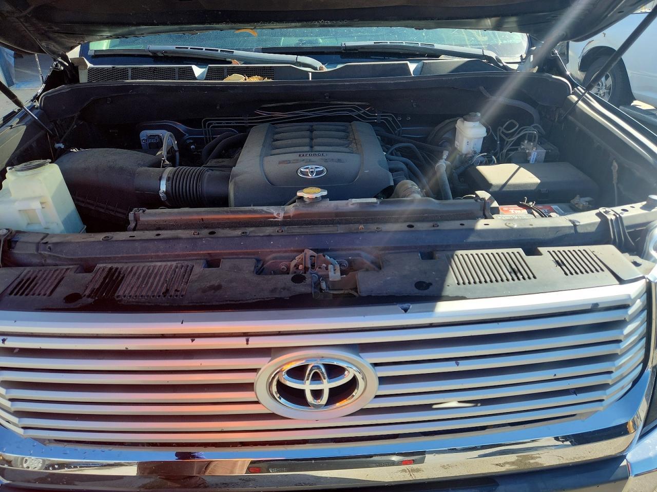 2014 Toyota Tundra Crewmax Limited
