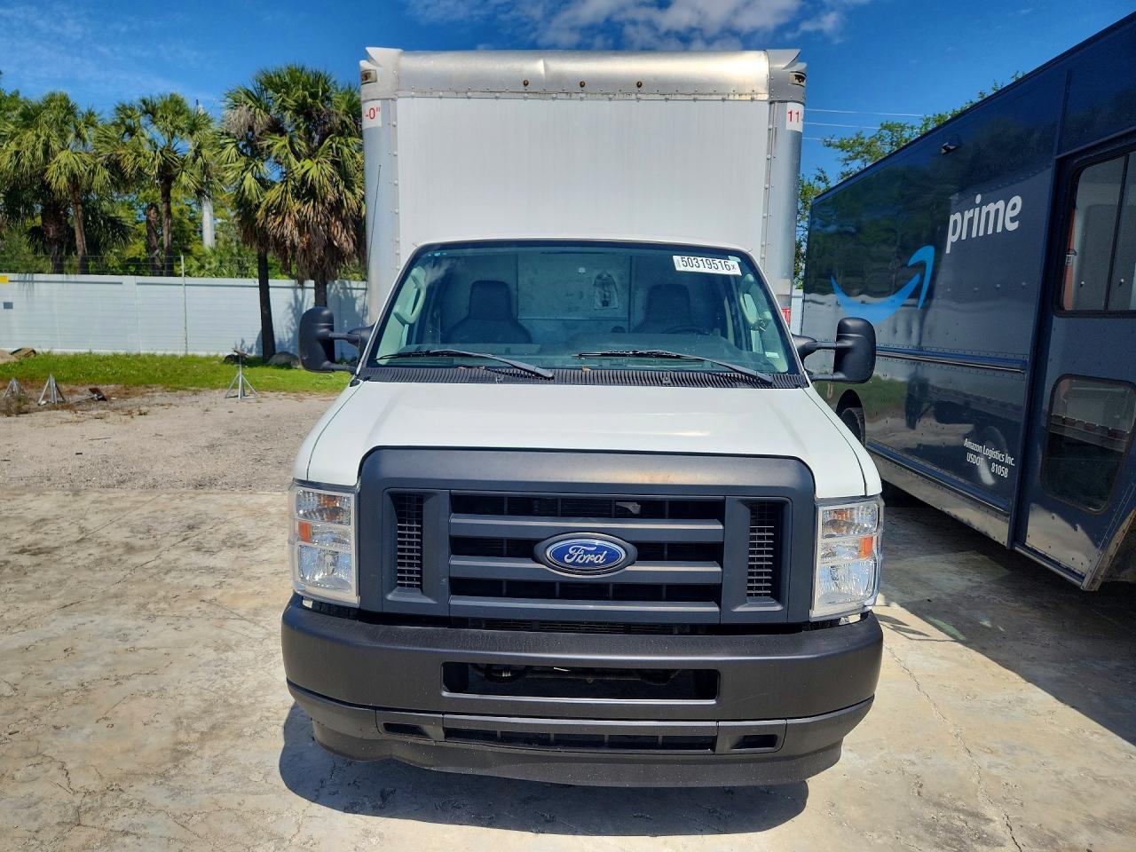2022 Ford E450 BOX Truck