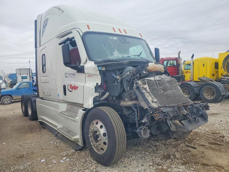 2020 Freigliner 2020 Freightliner Cascadia 126 Semi Truck