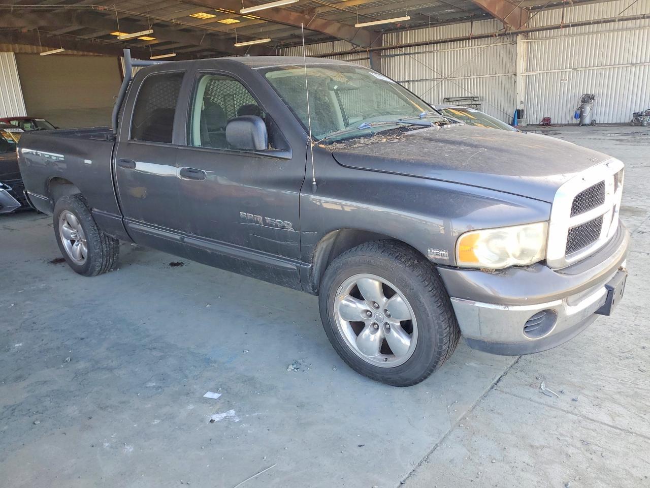 2004 Dodge RAM 1500 ST