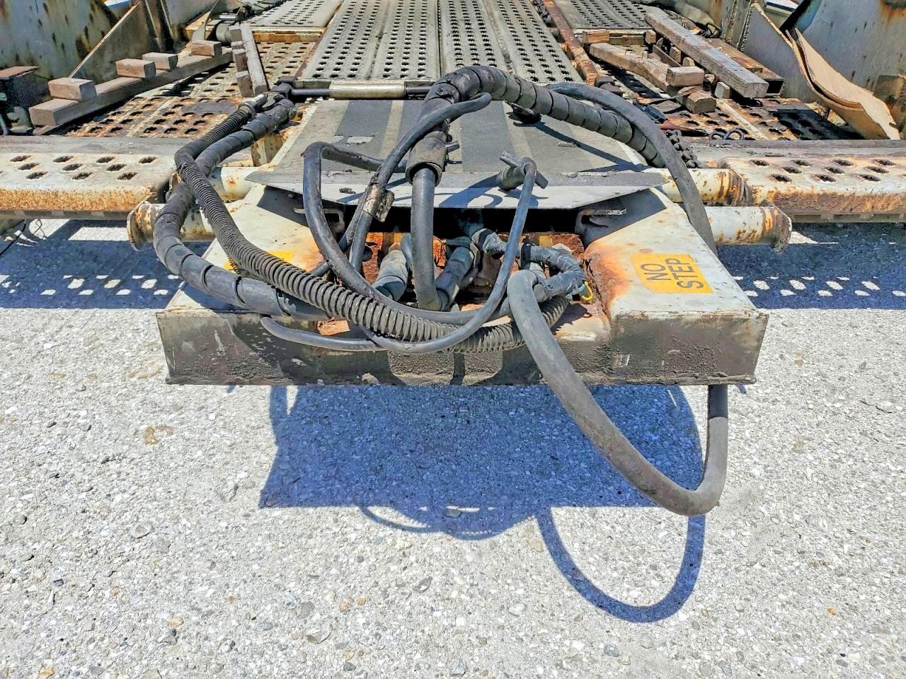 2004 Cottrell 2004 Sterling L9500 Car Carrier