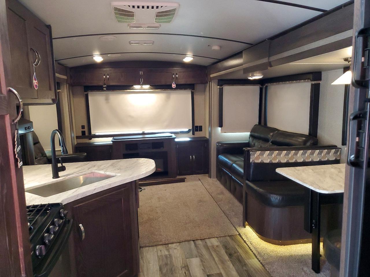 2018 Dutchmen Outback Camper