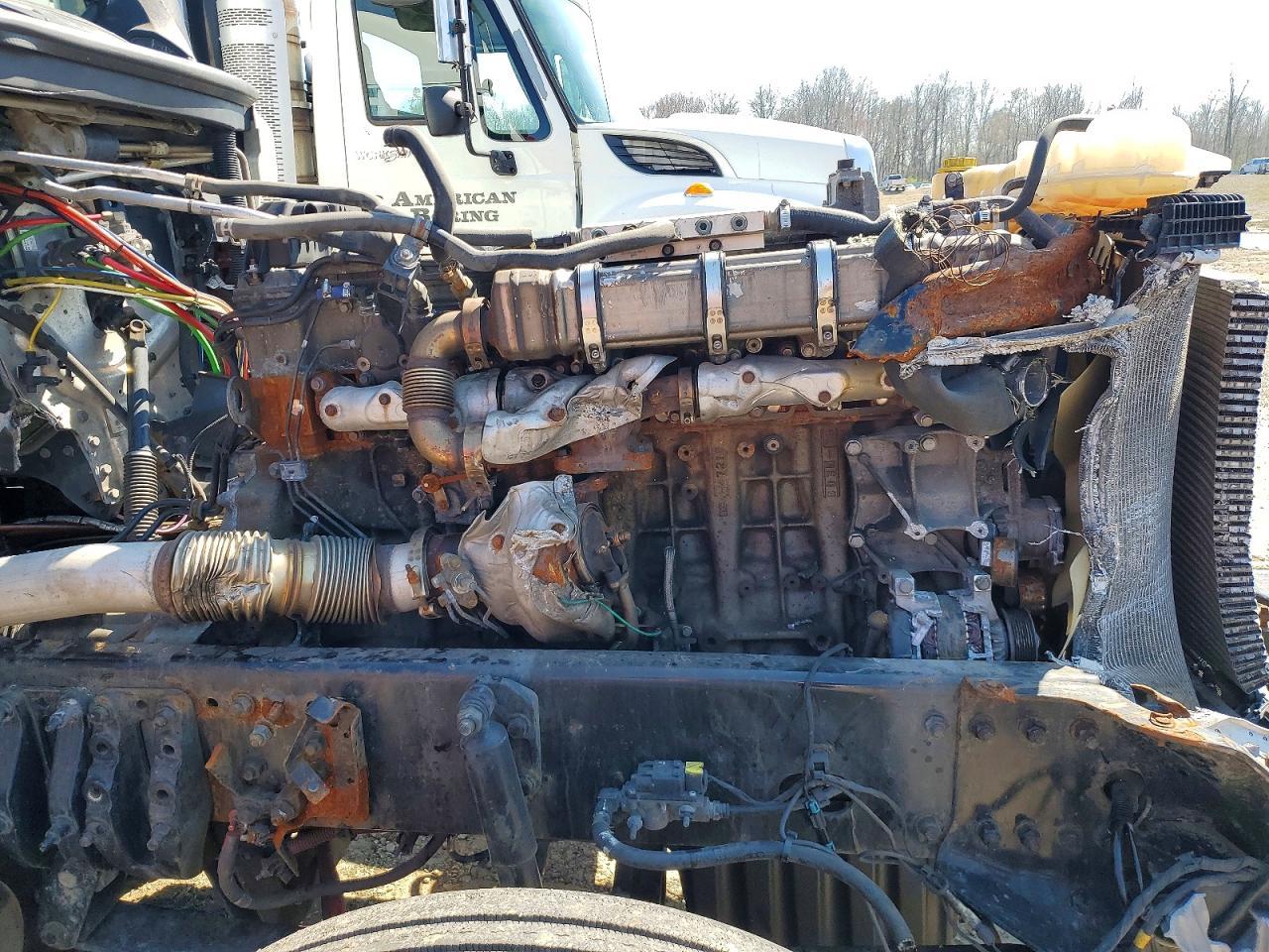2019 Freightliner Cascadia 126 Semi Truck