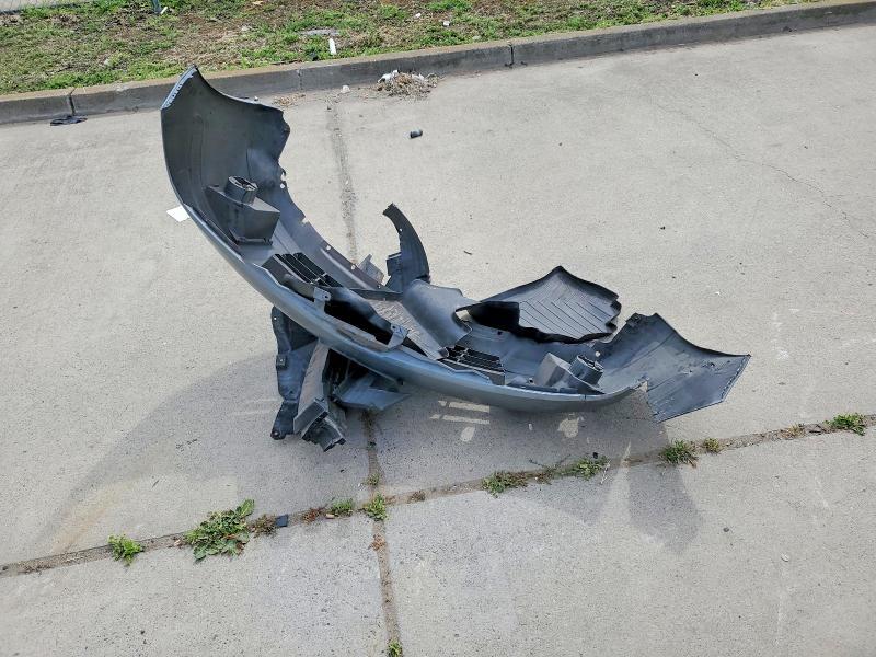 2010 Nissan Versa 1.8 s