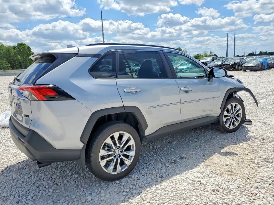 2025 Toyota Rav4 xle Premium