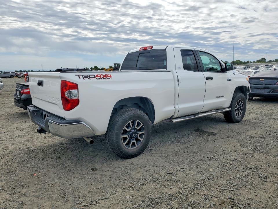 2015 Toyota Tundra SR5