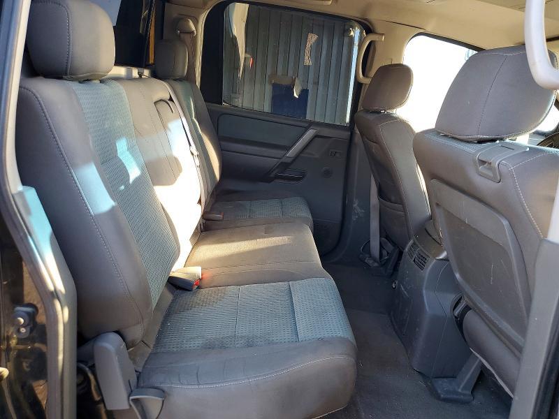 2005 Nissan Titan XE