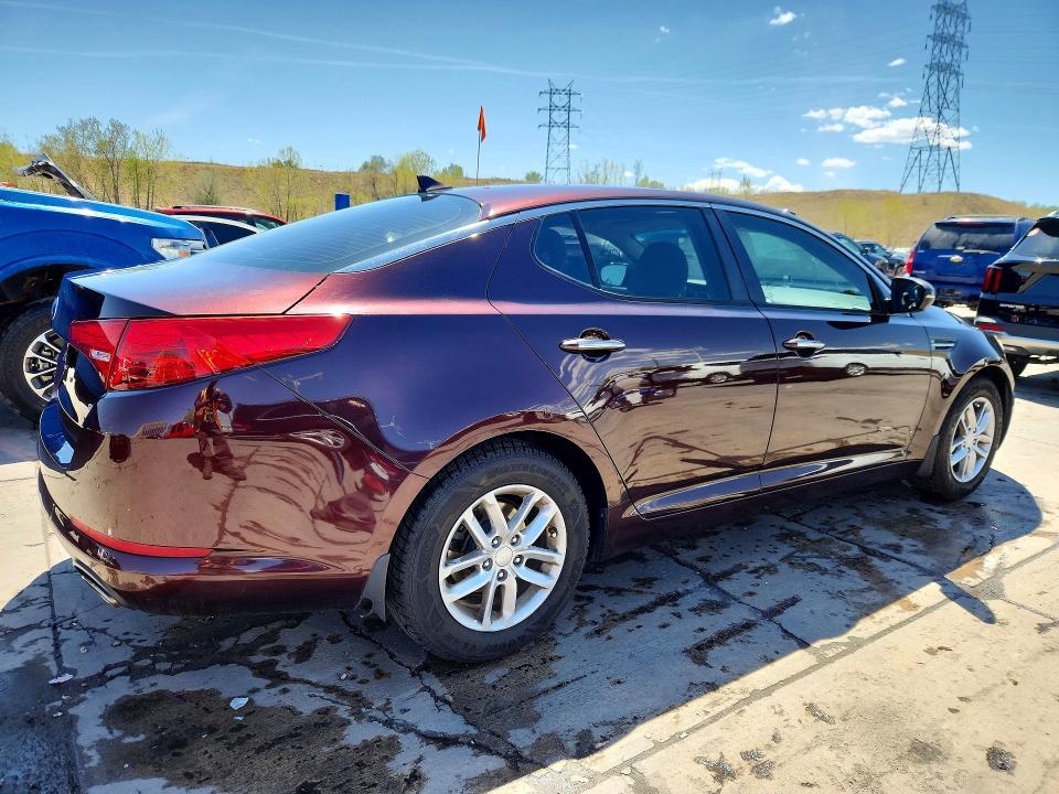 2013 KIA Optima lx