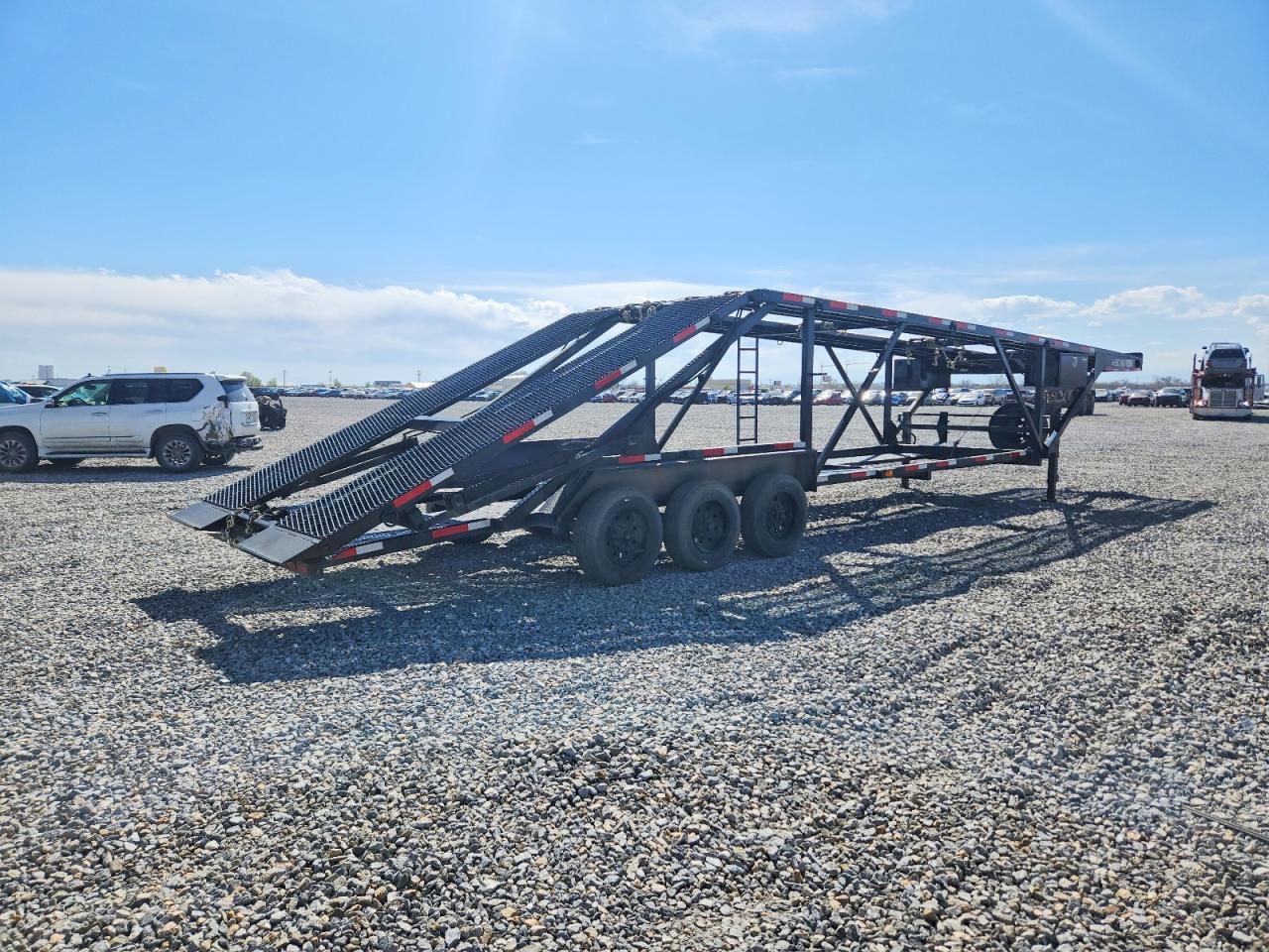 2022 Texas Pride CA84727KGN Car Carrier