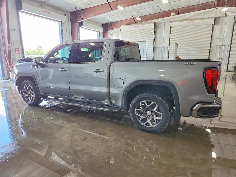 2023 GMC Sierra K1500 SLT